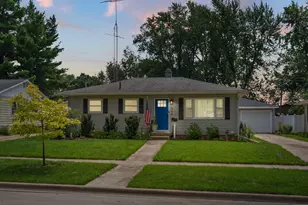 406 Kishwaukee Dr, Sycamore, IL 60178 - Photo 1