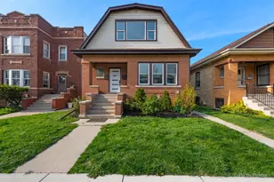 4846 W Roscoe St, Chicago, IL 60641 - Photo 1