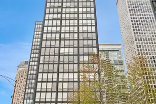 880 N Lake Shore Dr, Chicago, IL 60611 - Photo 1