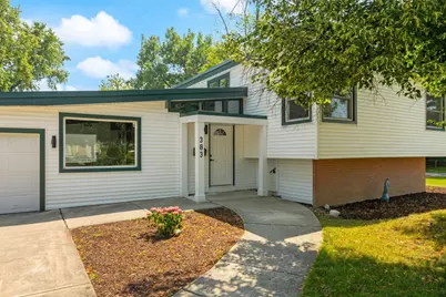 383 N Lincoln Avenue, Villa Park, IL 60181 - Photo 1