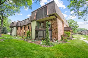 9197 N Rd, Palos Hills, IL 60465 - Photo 1