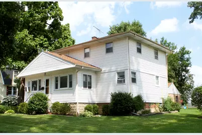819 S Fairfield Avenue, Lombard, IL 60148 - Photo 1