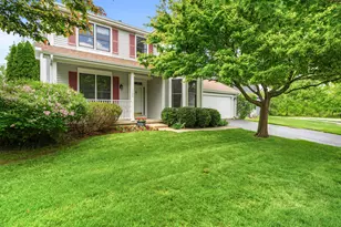 1196 Edgewater Ln, Antioch, IL 60002 - Photo 1