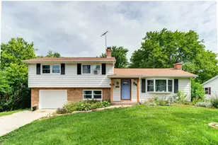 604 E Blaine St, Harvard, IL 60033 - Photo 1