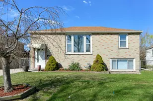 4702 Wesley Terrace, Schiller Park, IL 60176 - Photo 1