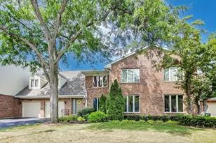 1664 N Douglas Ct, Arlington Heights, IL 60004 - Photo 1