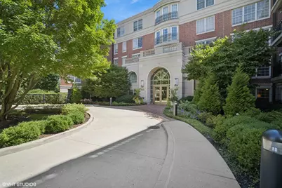2021 Saint Johns Avenue #4C, Highland Park, IL 60035 - Photo 1