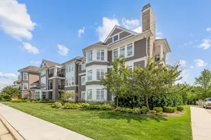 8 E Kennedy Ln, Hinsdale, IL 60521 - Photo 1