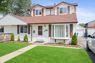 4654 W 89th Place, Hometown, IL 60456 - Photo 1