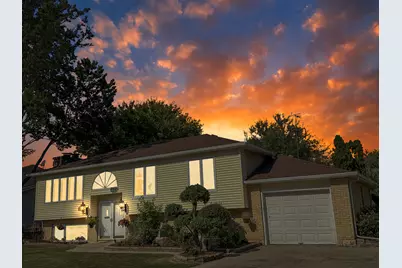 1220 Comet Drive, Aurora, IL 60505 - Photo 1