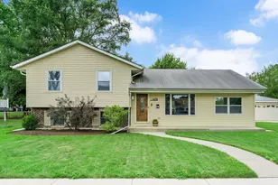 1474 Van Meter Dr, Glendale Heights, IL 60139 - Photo 1