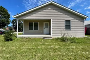 924 8th Ave, Rochelle, IL 61068 - Photo 1