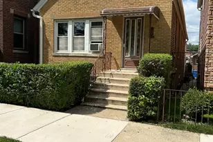 2960 S Poplar Ave, Chicago, IL 60608 - Photo 1
