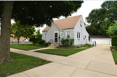 1529 N 33rd Avenue, Melrose Park, IL 60160 - Photo 1