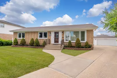 8213 W Lyons Street, Niles, IL 60714 - Photo 1