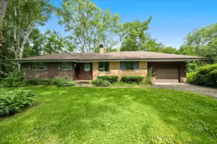 41W788 Griffin Ln, Campton Hills, IL 60175 - Photo 1