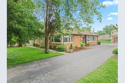 9965 Elm Circle Drive, Oak Lawn, IL 60453 - Photo 1