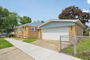 9157 S Union Ave, Chicago, IL 60620 - Photo 1