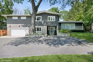 551 Dundee Rd, Glencoe, IL 60022 - Photo 1