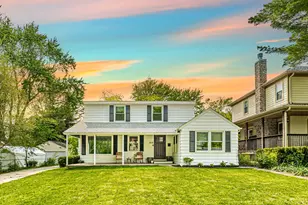 418 S Rose St, Palatine, IL 60067 - Photo 1