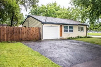 9 Helm Road, Carpentersville, IL 60110 - Photo 1