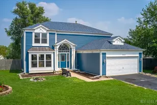 1934 Mission Hills Dr, Elgin, IL 60123 - Photo 1