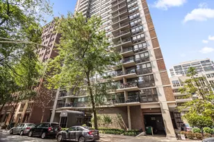 2740 N Pine Grove Ave, Chicago, IL 60614 - Photo 1