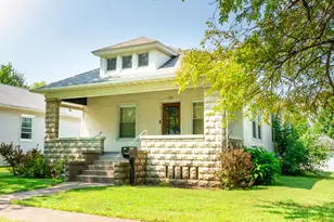 315 E Elmwood St, Pontiac, IL 61764 - Photo 1