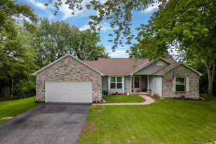 1110 S Green St, McHenry, IL 60050 - Photo 1