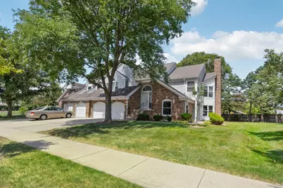 162 Willow Parkway, Buffalo Grove, IL 60089 - Photo 1