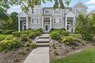 1719 Sienna Ct, Wheeling, IL 60090 - Photo 1