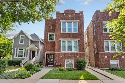 4453 N Kilbourn Avenue, Chicago, IL 60630 - Photo 1