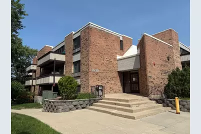 1810 Hemlock Place #304, Schaumburg, IL 60173 - Photo 1