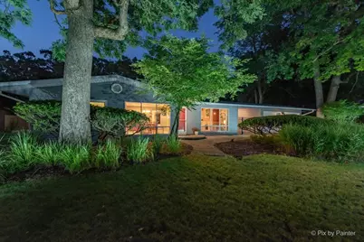 821 Greenwood Avenue, Carpentersville, IL 60110 - Photo 1