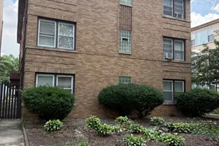 10601 S Hale Ave, Chicago, IL 60643 - Photo 1