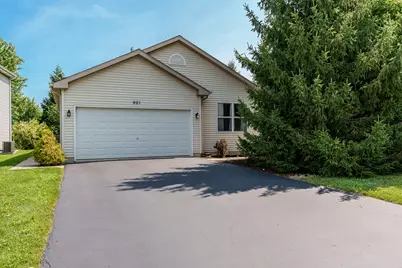 901 N Oak Creek Drive, Genoa, IL 60135 - Photo 1