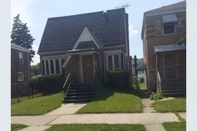 8352 S Saint Lawrence Avenue, Chicago, IL 60619 - Photo 1