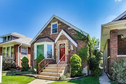 5119 N Mason Avenue, Chicago, IL 60630 - Photo 1