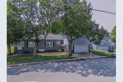 225 E Pinckney Street, Pontiac, IL 61764 - Photo 1