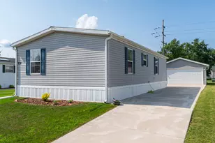 1061 Daleann Ave, Dekalb, IL 60115 - Photo 1