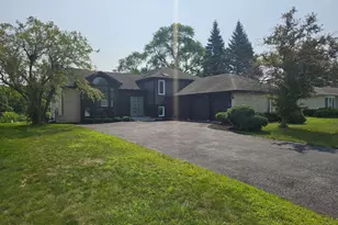 229 Cove Dr, Flossmoor, IL 60422 - Photo 1