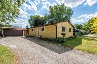 18727 W Highfield Drive, Gurnee, IL 60031 - Photo 1