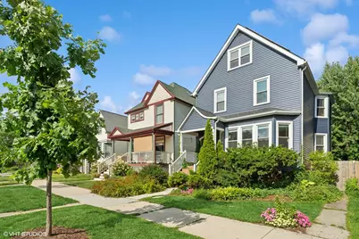 4329 N Avers Avenue, Chicago, IL 60618 - Photo 1