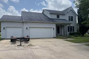 303 Julie Dr, Dwight, IL 60420 - Photo 1