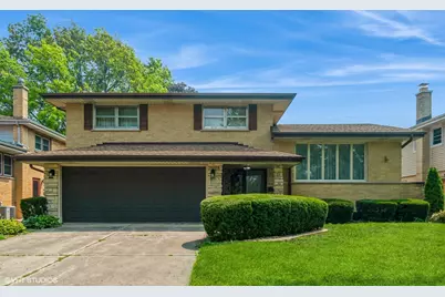 8253 N Western Avenue, Niles, IL 60714 - Photo 1