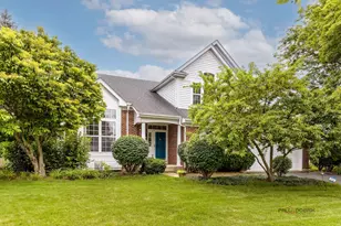 18602 W Meander Dr, Grayslake, IL 60030 - Photo 1