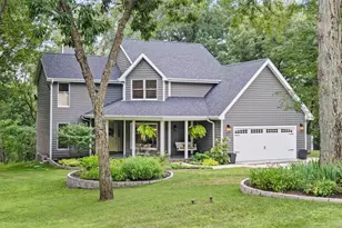 507 N Sangamon Ln, Dixon, IL 61021 - Photo 1