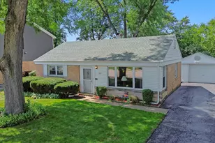 320 Oswego St, Park Forest, IL 60466 - Photo 1