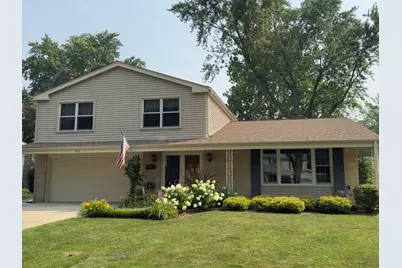 963 N Ventura Drive N, Palatine, IL 60074 - Photo 1