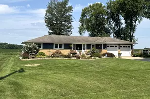 1554 S Sandbar Rd, Kankakee, IL 60901 - Photo 1